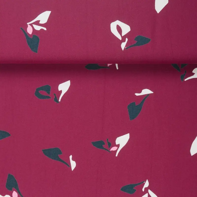 Markenprodukt mind. 1,40m von ECOVERO CREPE SPROUT FUCHSIA
