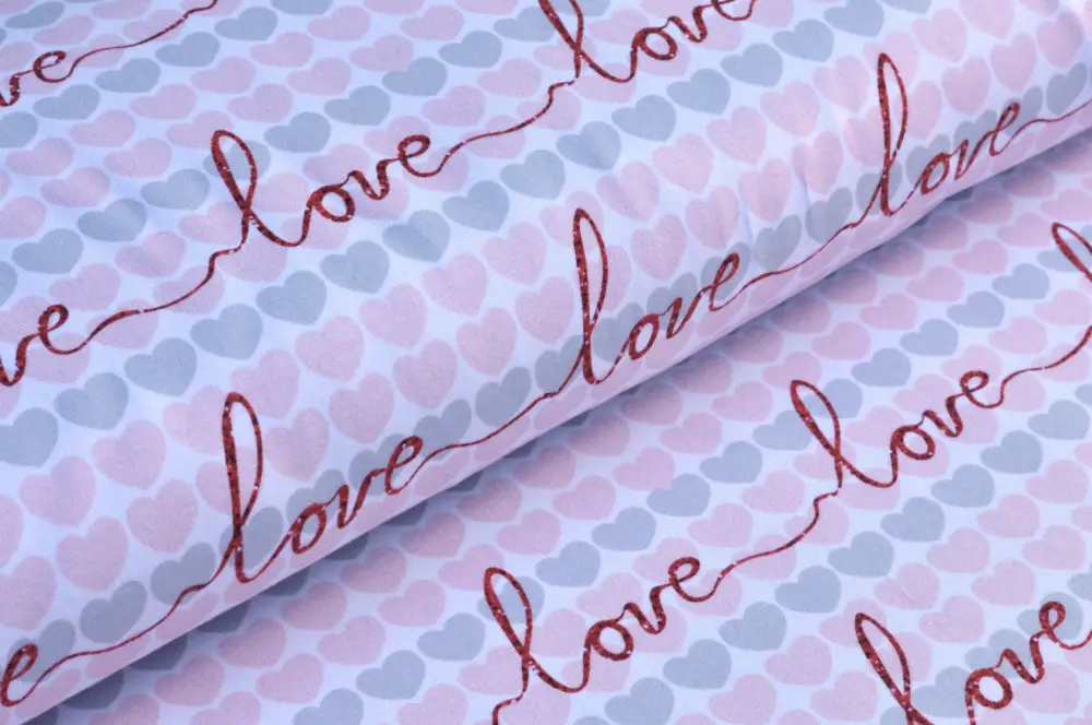 Digitaljersey Eigenproduktion "Love & Hearts" mit Herzen und Schriftzug Nur Heute