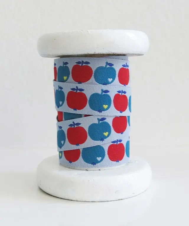 Farbenmix Webband Apfel blau rot Breite: 1,5cm Kracherpreis
