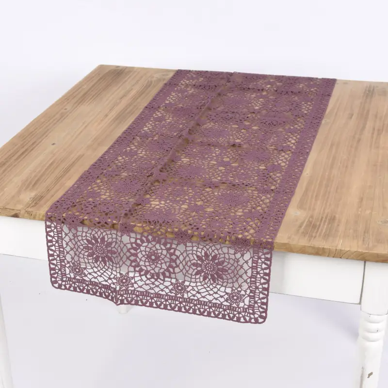 Tischläufer Häkelspitze Amira cassis 40x150cm Must-Have