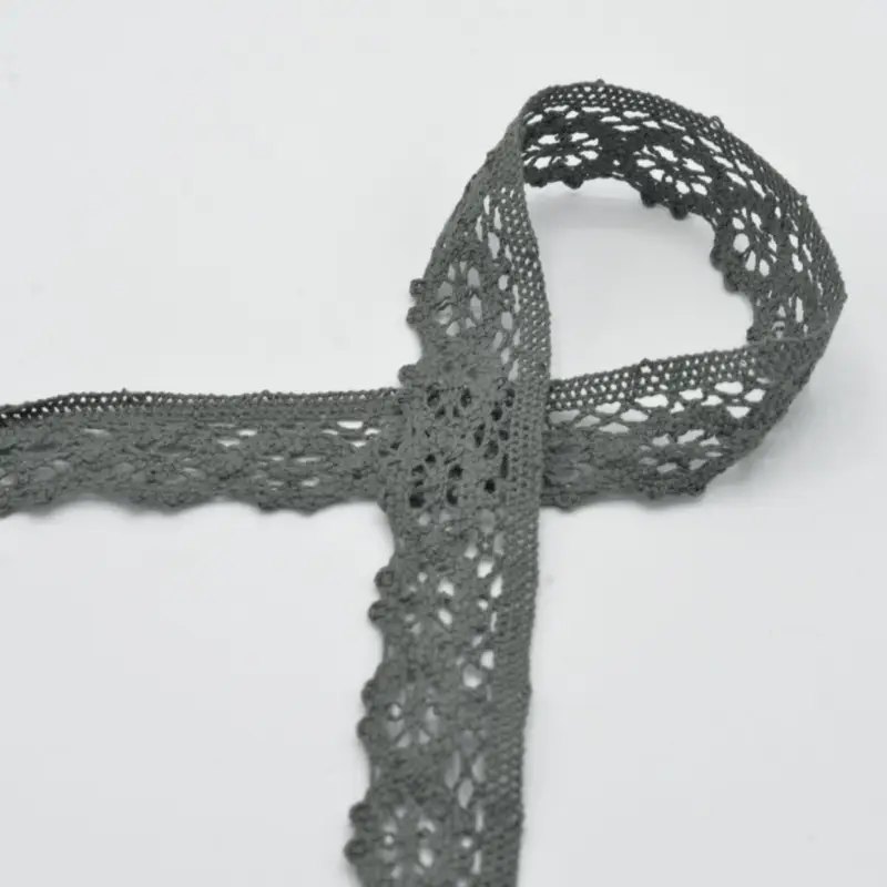Baumwoll-Spitze Häkelspitze Meterware army-grün Breite: 30mm Kracherpreis