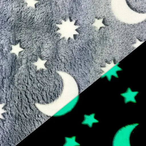 Wellness Fleece "Glow in the Dark" Mond und Sterne grau Geprüft