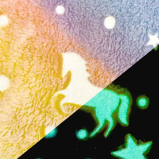 Schnäppchen Wellness Fleece "Glow in the Dark" Pferde bunt