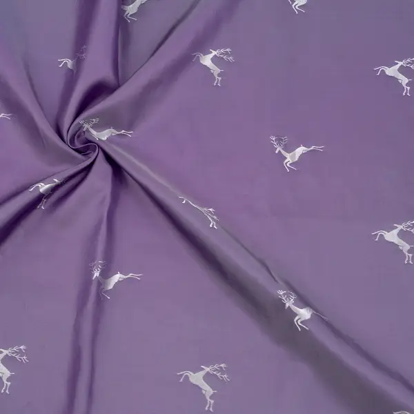 Wochenendangebot Futterstoff Jacquard "Hirsche" Farbe Lila-Silber changierend