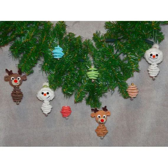 Häkelanleitung Weihnachtsanhänger Schneemann und Rentier Finale Aktion