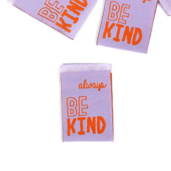 1 Label - always - BE KIND - Flieder Knallerangebot